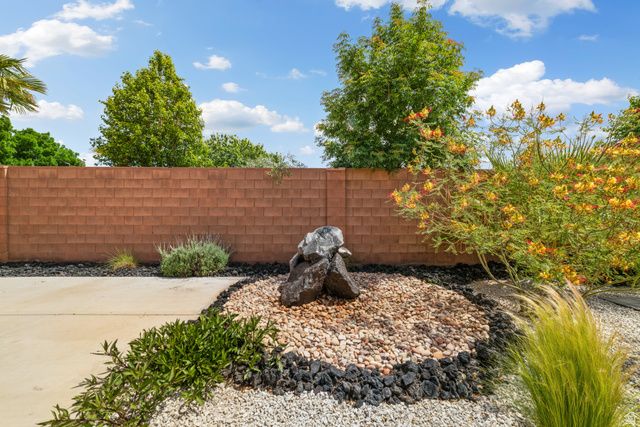 74 W ELINOR LN, Washington, UT 84780