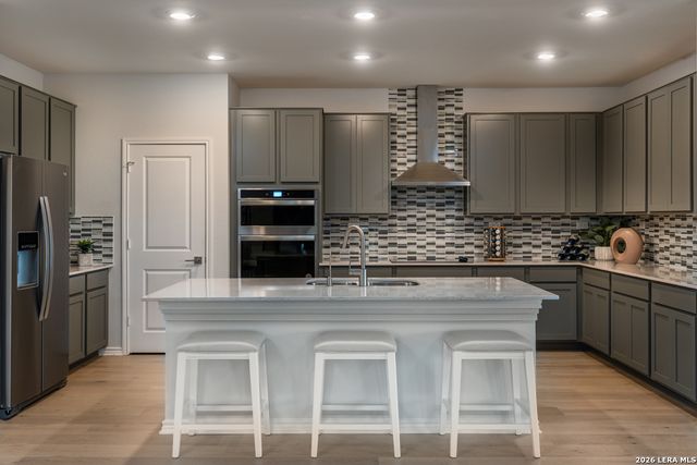 130 EAST GRANITE SHORES DRIVE, Boerne, TX 78006