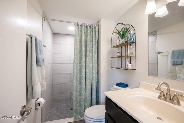 8135 N CENTRAL Avenue 12, Phoenix, AZ 85020