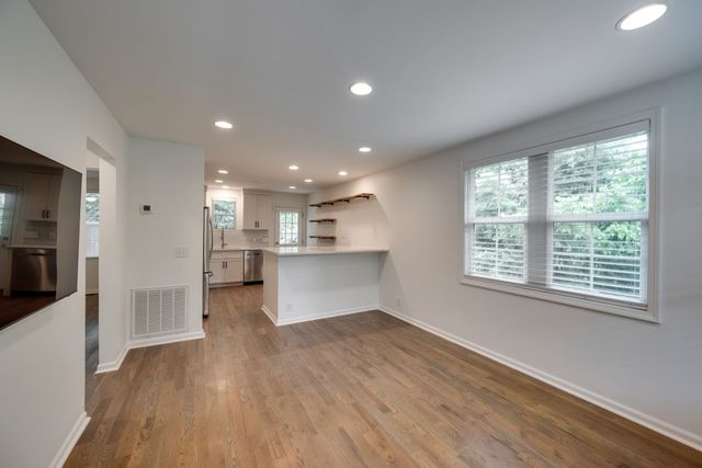 2322 Hidden Terrace Ct, Nashville, TN 37216