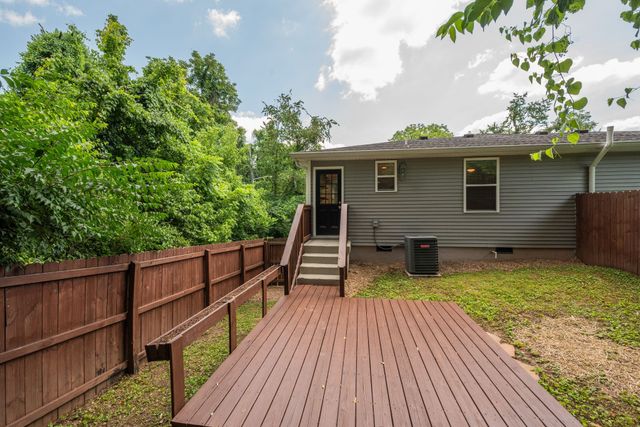 2322 Hidden Terrace Ct, Nashville, TN 37216