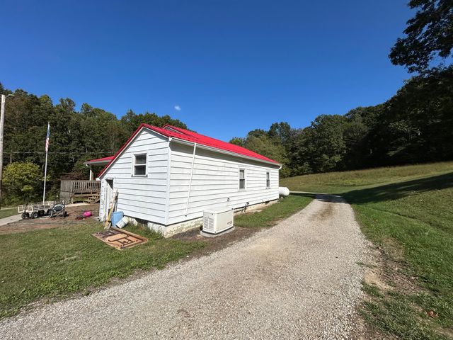 16604 Texas Road SE, Heath, OH 43056