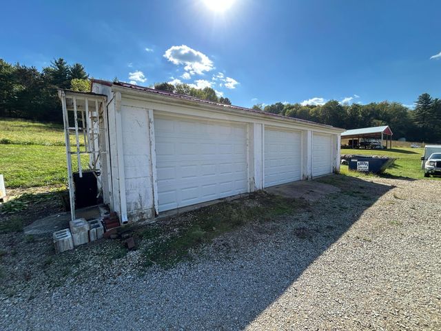 16604 Texas Road SE, Heath, OH 43056