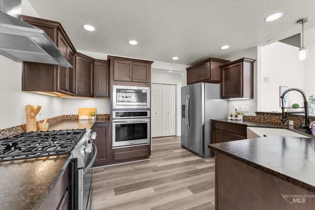 5602 Barkley Way, Caldwell, ID 83607