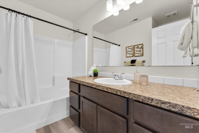 5602 Barkley Way, Caldwell, ID 83607