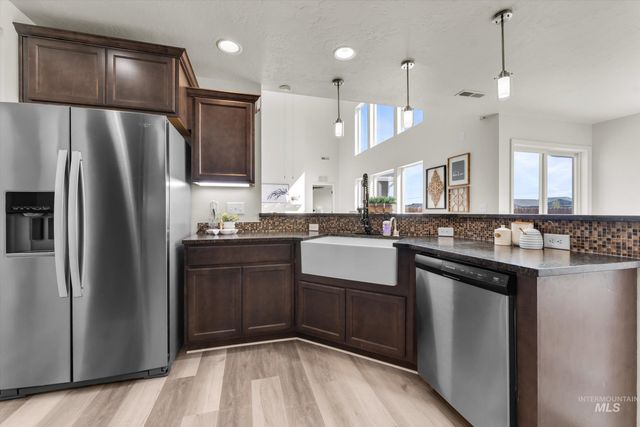 5602 Barkley Way, Caldwell, ID 83607