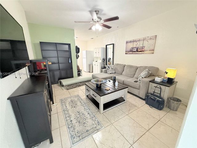 825 S 20th Ave A, Hollywood, FL 33020