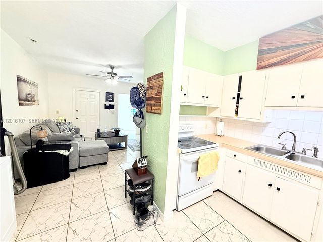 825 S 20th Ave A, Hollywood, FL 33020