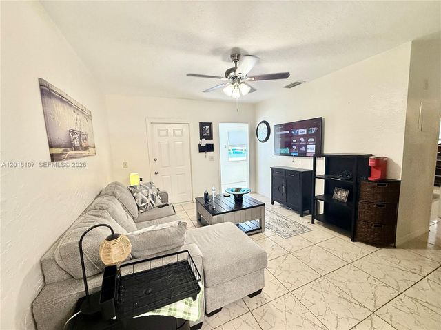 825 S 20th Ave A, Hollywood, FL 33020