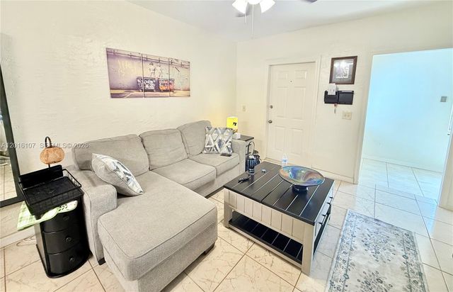 825 S 20th Ave A, Hollywood, FL 33020