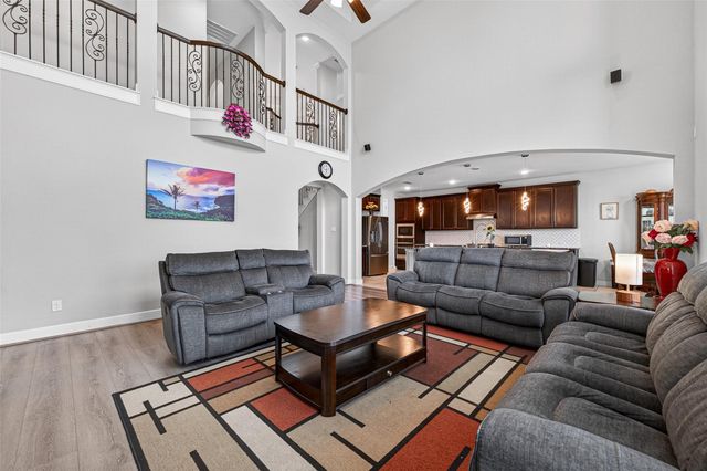 5414 Pellinore Trail, Missouri City, TX 77459