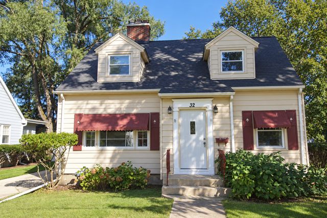 32 S College Street, Batavia, IL 60510