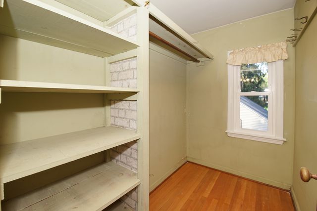 32 S College Street, Batavia, IL 60510