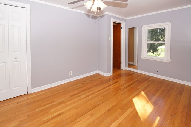 32 S College Street, Batavia, IL 60510