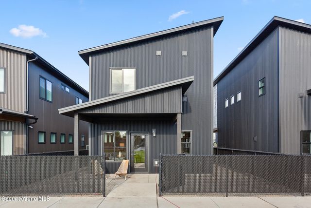 385 N Wylder Lp, Post Falls, ID 83854