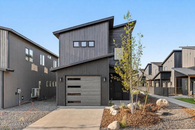 385 N Wylder Lp, Post Falls, ID 83854