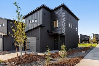 385 N Wylder Lp, Post Falls, ID 83854