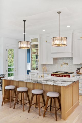 21412 Poate Court, Rogers, MN 55374