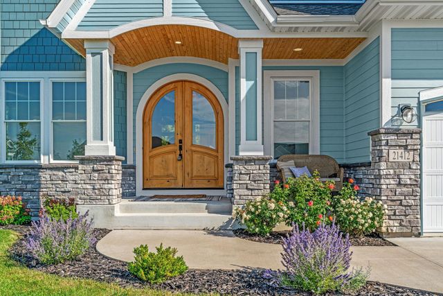 21412 Poate Court, Rogers, MN 55374