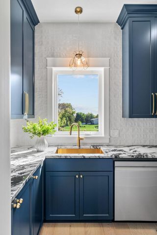 21412 Poate Court, Rogers, MN 55374