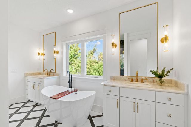 21412 Poate Court, Rogers, MN 55374