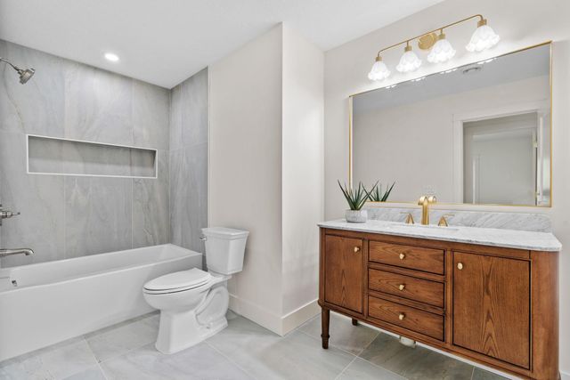 21412 Poate Court, Rogers, MN 55374