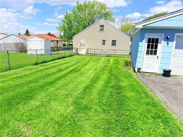 240 Hillside Avenue, Orchard Park, NY 14127