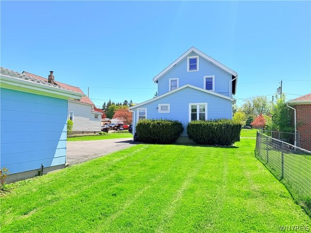 240 Hillside Avenue, Orchard Park, NY 14127