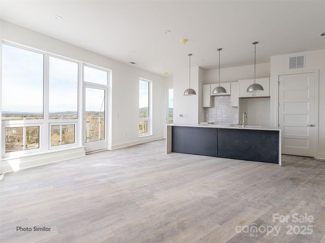 123 Haywood Street 404, Asheville, NC 28801