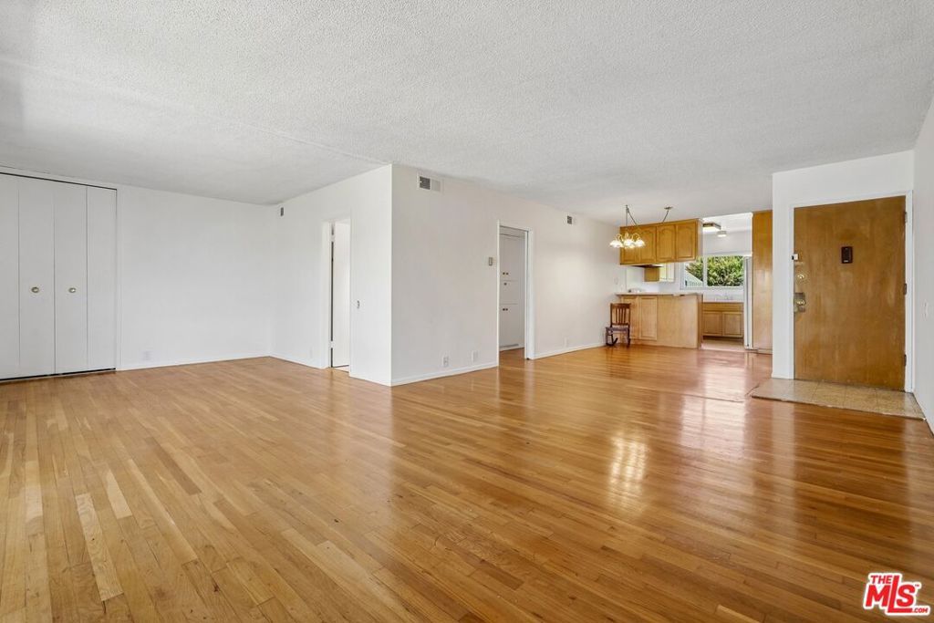 3200 S Sepulveda Boulevard K36, Los Angeles, CA 90034 — photo 2