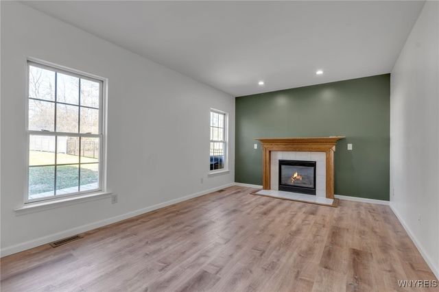 1546 Evergreen Drive, Hamburg, NY 14085