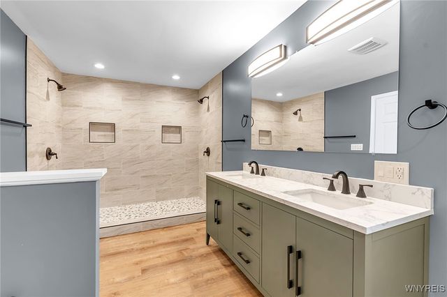 1546 Evergreen Drive, Hamburg, NY 14085