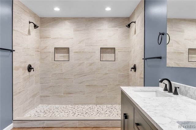 1546 Evergreen Drive, Hamburg, NY 14085