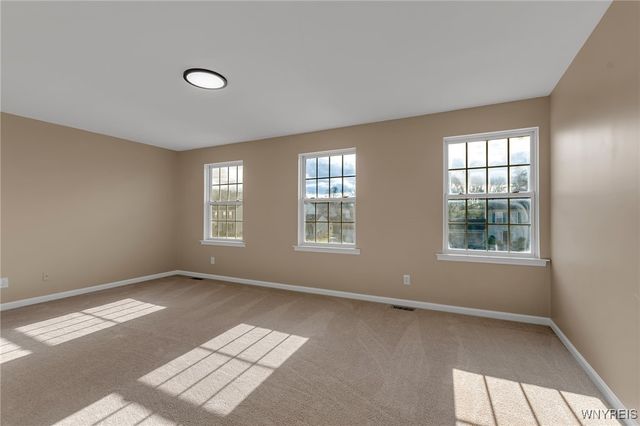 1546 Evergreen Drive, Hamburg, NY 14085