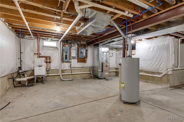 1546 Evergreen Drive, Hamburg, NY 14085