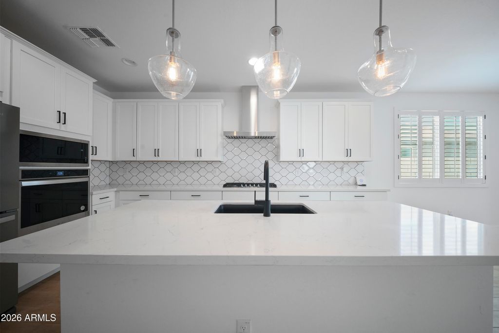 17283 W VALENTINE Street, Surprise, AZ 85388 — photo 5