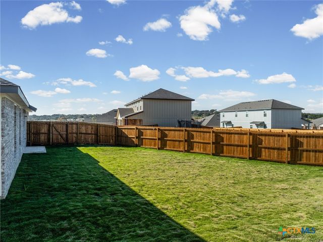 111 Logan Court, Copperas Cove, TX 76522