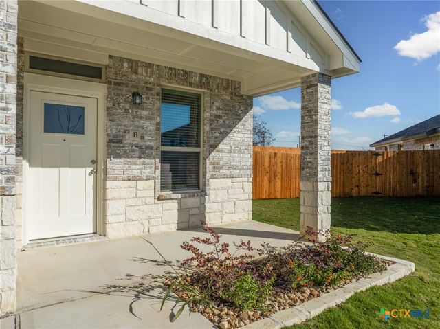 111 Logan Court, Copperas Cove, TX 76522