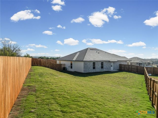 111 Logan Court, Copperas Cove, TX 76522