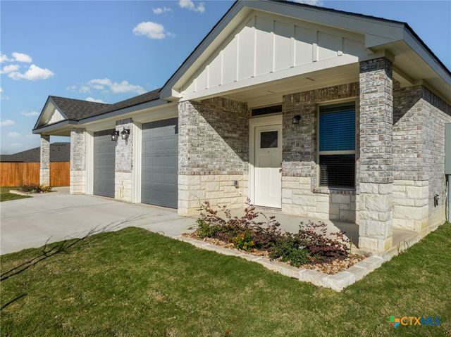 111 Logan Court, Copperas Cove, TX 76522