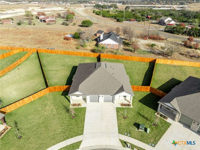 111 Logan Court, Copperas Cove, TX 76522