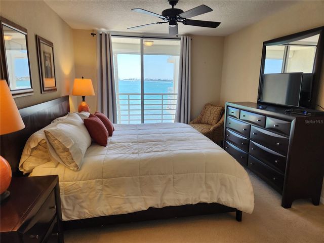 6105 BAHIA DEL MAR CIRCLE 283, St Petersburg, FL 33715