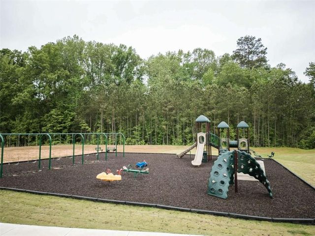 202 Freshwater Court, Lagrange, GA 30241