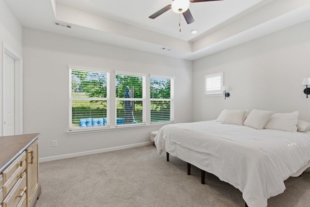 7143 Pepper Tree Cir, Fairview, TN 37062