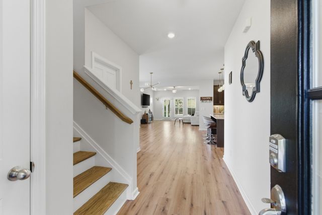 7143 Pepper Tree Cir, Fairview, TN 37062