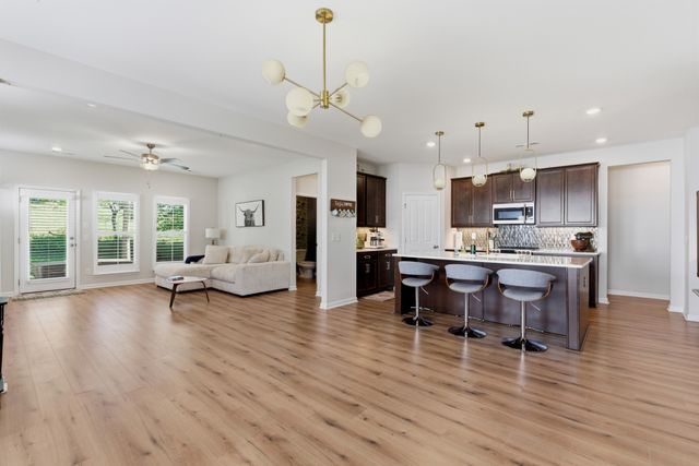 7143 Pepper Tree Cir, Fairview, TN 37062
