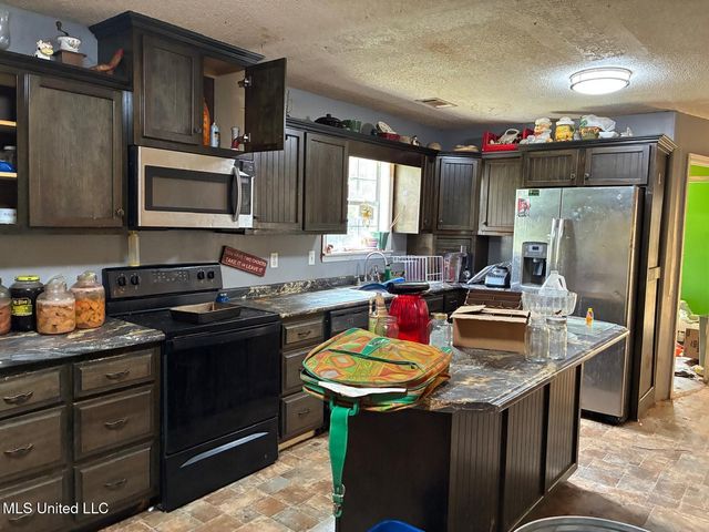 353 County Road 5051, Booneville, MS 38829