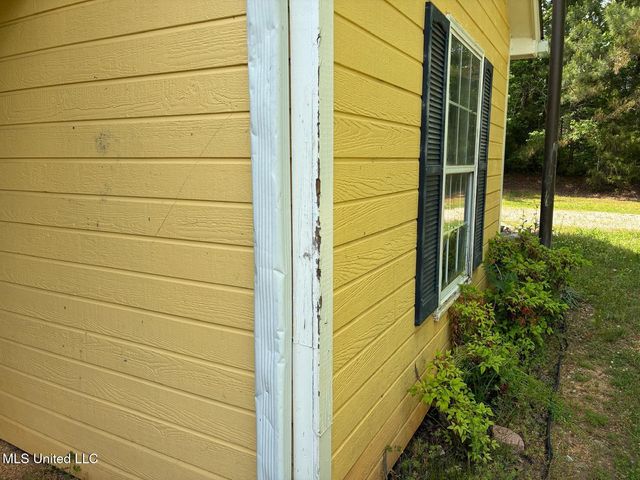 353 County Road 5051, Booneville, MS 38829
