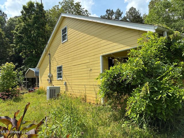 353 County Road 5051, Booneville, MS 38829