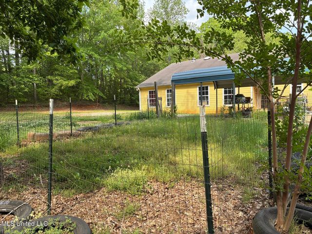 353 County Road 5051, Booneville, MS 38829